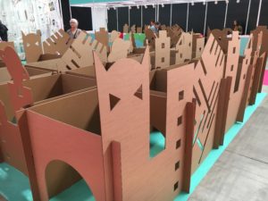 laberinto de carton para animación infantil