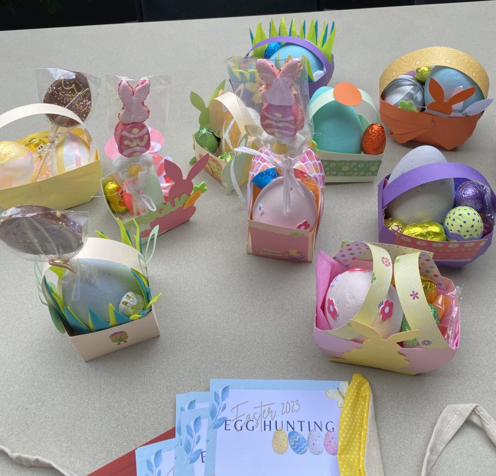 busqueda de huevos pascua